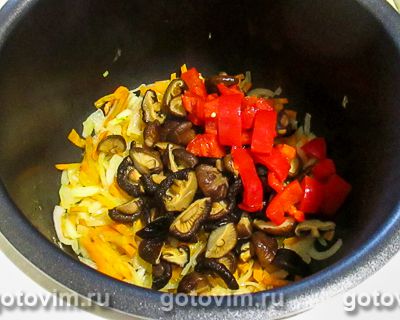 Вегетарианский суп с грибами шиитаке и двумя видами фасоли в мультиварке, Шаг 06