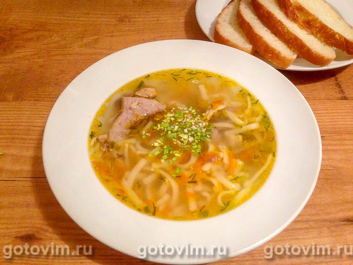 Суп с кроликом и яичной лапшой. Фотография рецепта