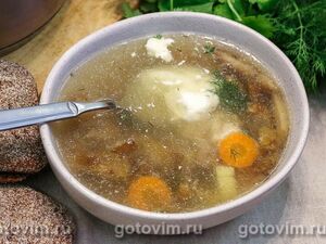 Куриный суп с солеными грибами