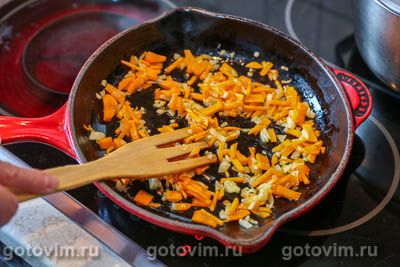 Мясной суп с картофелем и солеными грибами, Шаг 05
