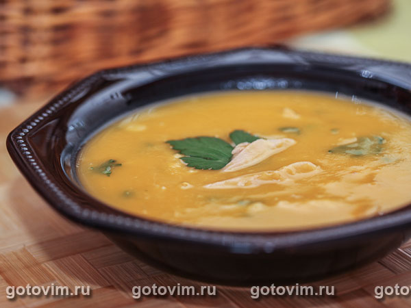 Тыквенный суп-пюре с курицей. Фотография рецепта