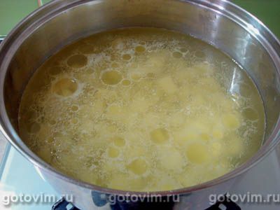 Суп с фрикадельками и жидкой лапшой, Шаг 02
