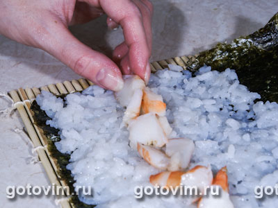 - (Maki sushi rolls),  03