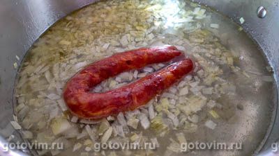 Португальский свекольный суп с чоризо, каперсами и маслинами, Шаг 01