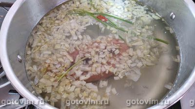 Португальский свекольный суп с чоризо, каперсами и маслинами, Шаг 02