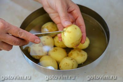 Свинина с лисичками и картофелем по-деревенски, Шаг 01