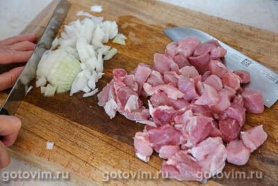 Свинина с лисичками и картофелем по-деревенски, Шаг 05