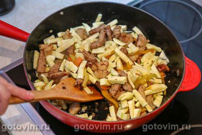 Жареная свинина с кабачками и кукурузой, Шаг 05