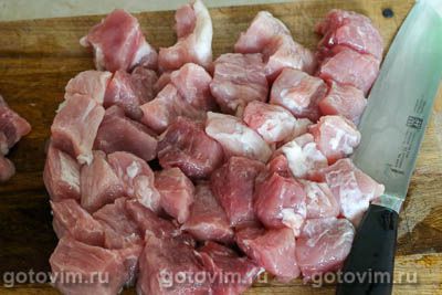 Мясо на шпажках в духовке, запеченное в рукаве, Шаг 01