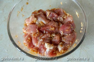 Мясо на шпажках в духовке, запеченное в рукаве, Шаг 04