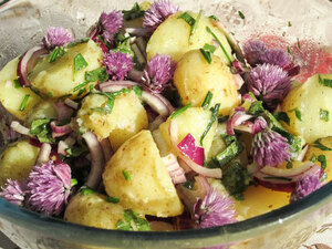 Теплый картофельный салат