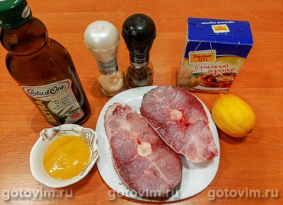 Толстолобик в духовке, запеченный в горчично-медовом соусе, Шаг 01