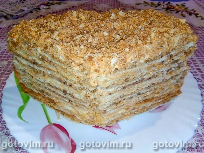 Торт «Наполеон» с орехами. Фотография рецепта