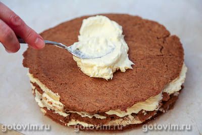 Новогодний торт с ореховым безе и кремом из маскарпоне, Шаг 14