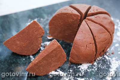 Шоколадный торт с безе и соленым арахисом, Шаг 05