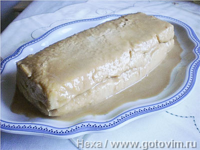 Турецкий десерт из манки на молоке с карамелью, Шаг 04