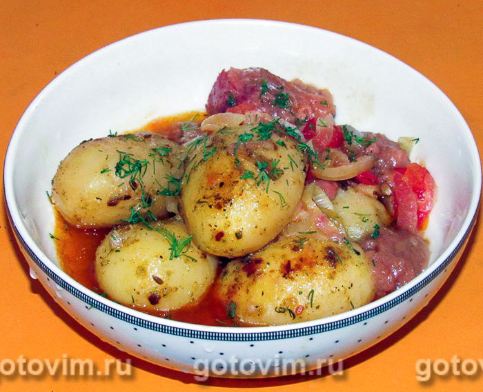 Тушеная картошка с тушенкой в кастрюле: пошаговый рецепт с фото