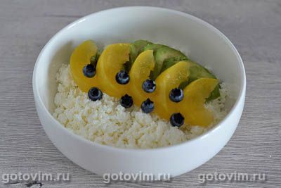 Творожно-фруктовый боул с авокадо и ягодами, Шаг 04