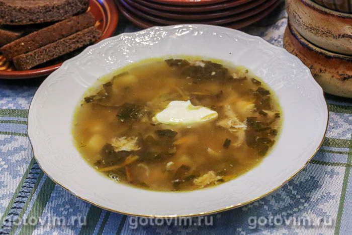 Куриный суп с картофелем и соленой черемшой. Фотография рецепта