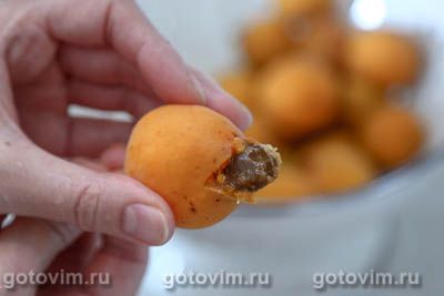 Варенье из абрикосов с грецкими орехами, Шаг 03