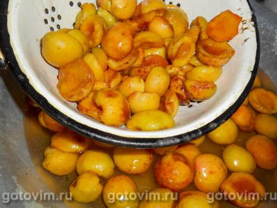 Варенье из абрикосов дольками со сливочным маслом, Шаг 03