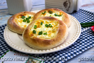 Закусочные ватрушки с сыром и творогом. Фото-рецепт
