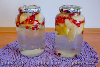 Компот из яблок и клюквы. Фото-рецепт