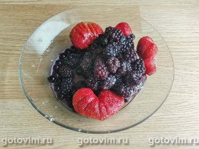 Ягодный щербет со свежей жимолостью, Шаг 01