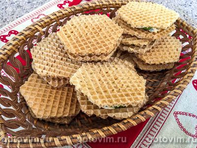 Закуска из вафель с кабачками и сыром маскарпоне. Фото-рецепт