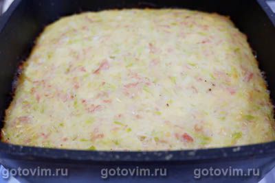Запеканка из тертых кабачков с колбасой и сыром, Шаг 06