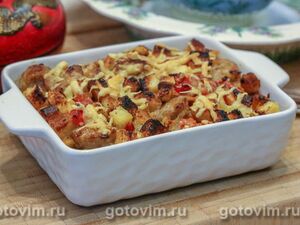  -       (Breakfast Strata with Sausage and Cheese)