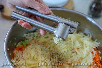Запеканка из капусты с картофелем и морковью, Шаг 04
