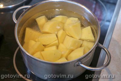 Запеканка из картофельного пюре с солеными грибами , Шаг 04