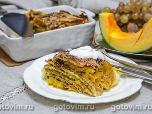 Запеканка из блинов с тыквой, изюмом и мёдом