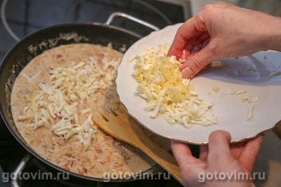 Запеканка из цветной капусты с беконом, сыром и сливками, Шаг 07