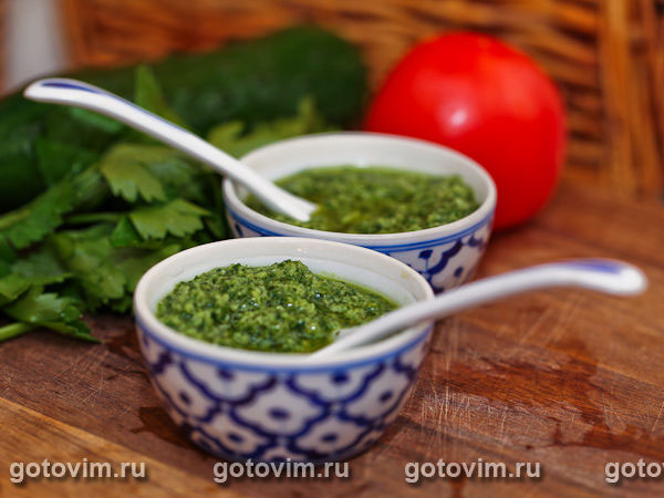 Зеленый соус (mojo verde). Фотография рецепта