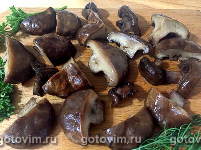 Рецепт: Соленые свинушки | Вкусные грибы, но почему-то забытые грибниками.