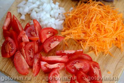 Утиные желудки в густом овощном соусе с помидорами и сладким перцем, Шаг 04